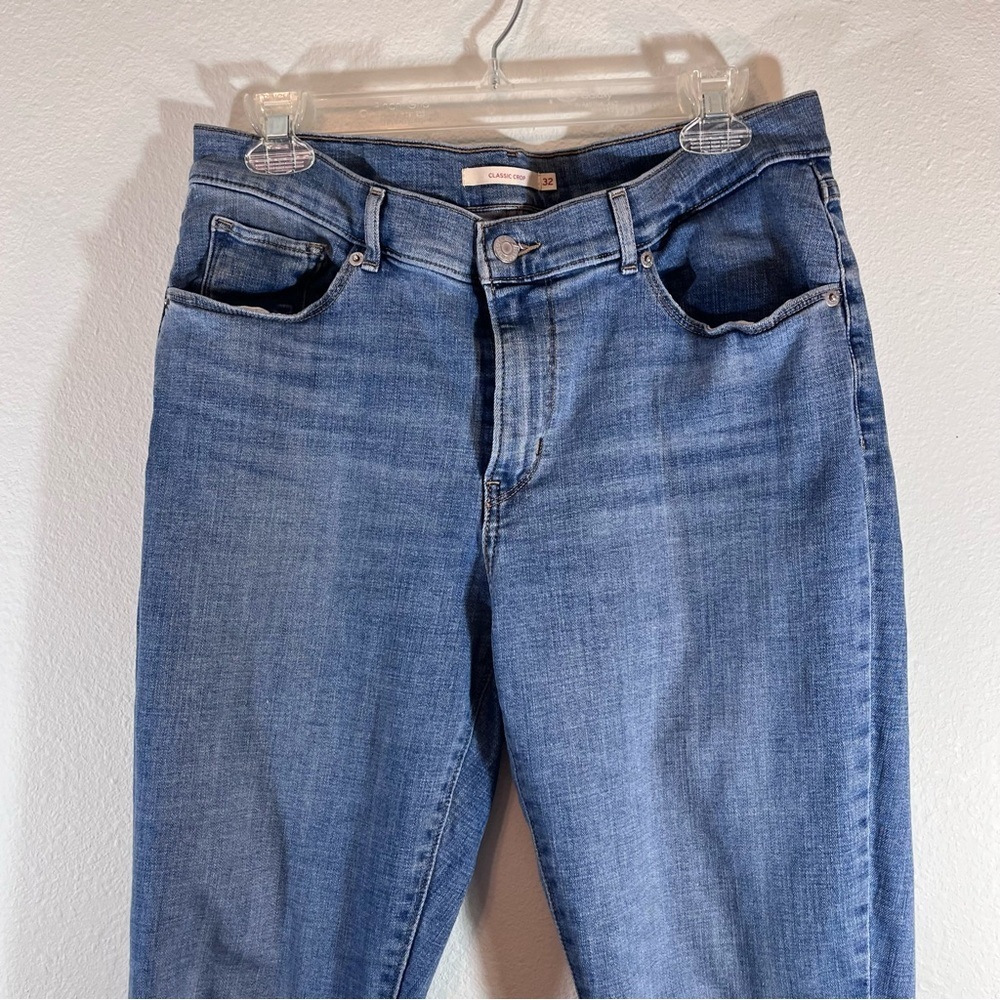 Levi's Women's Classic Crop Blue Jeans - Size 14 / W32 Elastane Retro - Picture 3 of 15